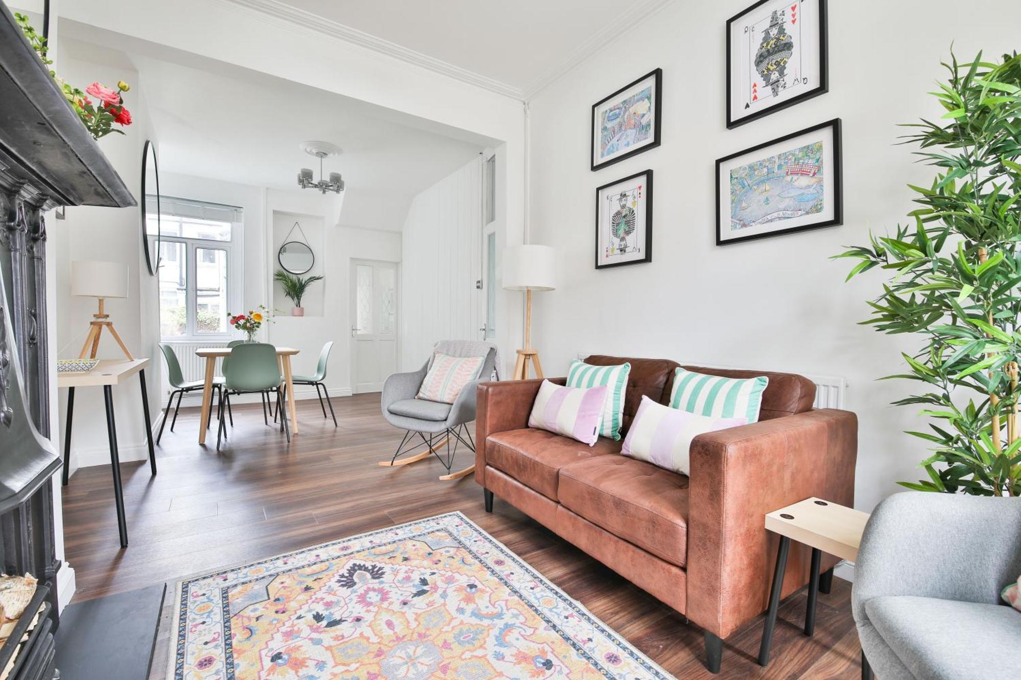 Fresh Bay 2 Bedroom House- 3 Tv's Cardiff