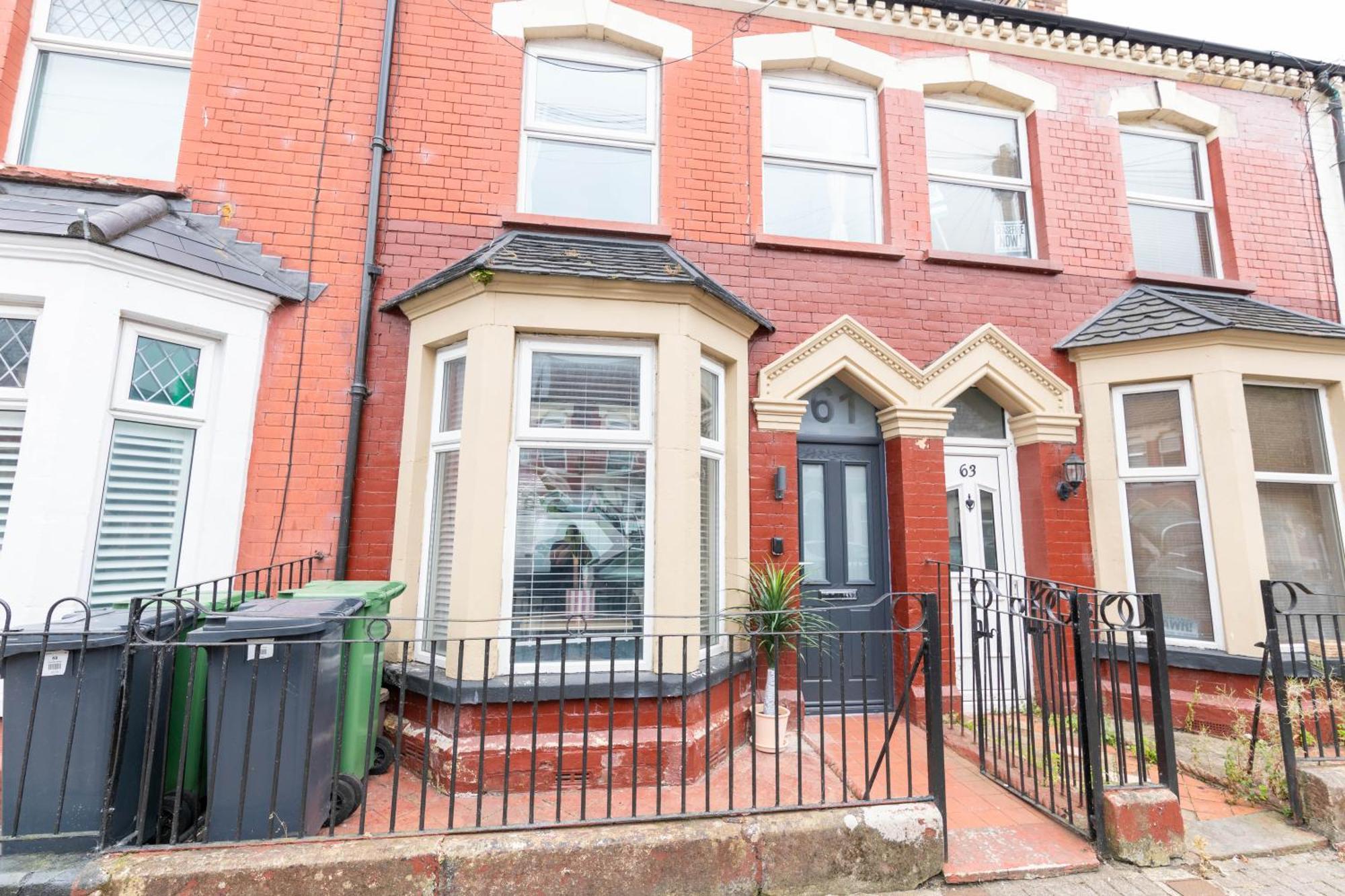 Fresh Bay 2 Bedroom House- 3 Tv's * Cardiff